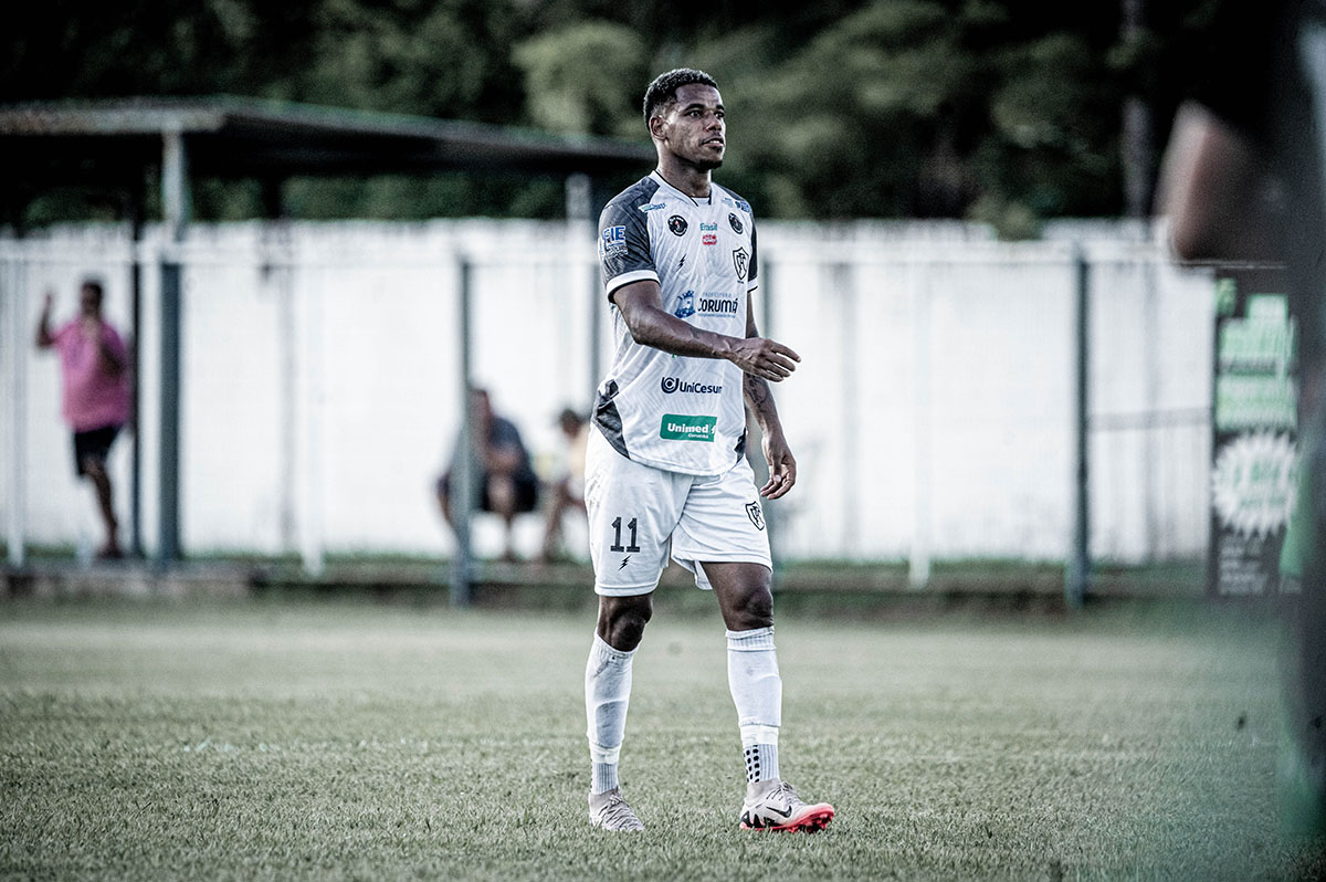 Rincon celebra bom momento no Corumbaense e projeta confronto contra o  Costa Rica