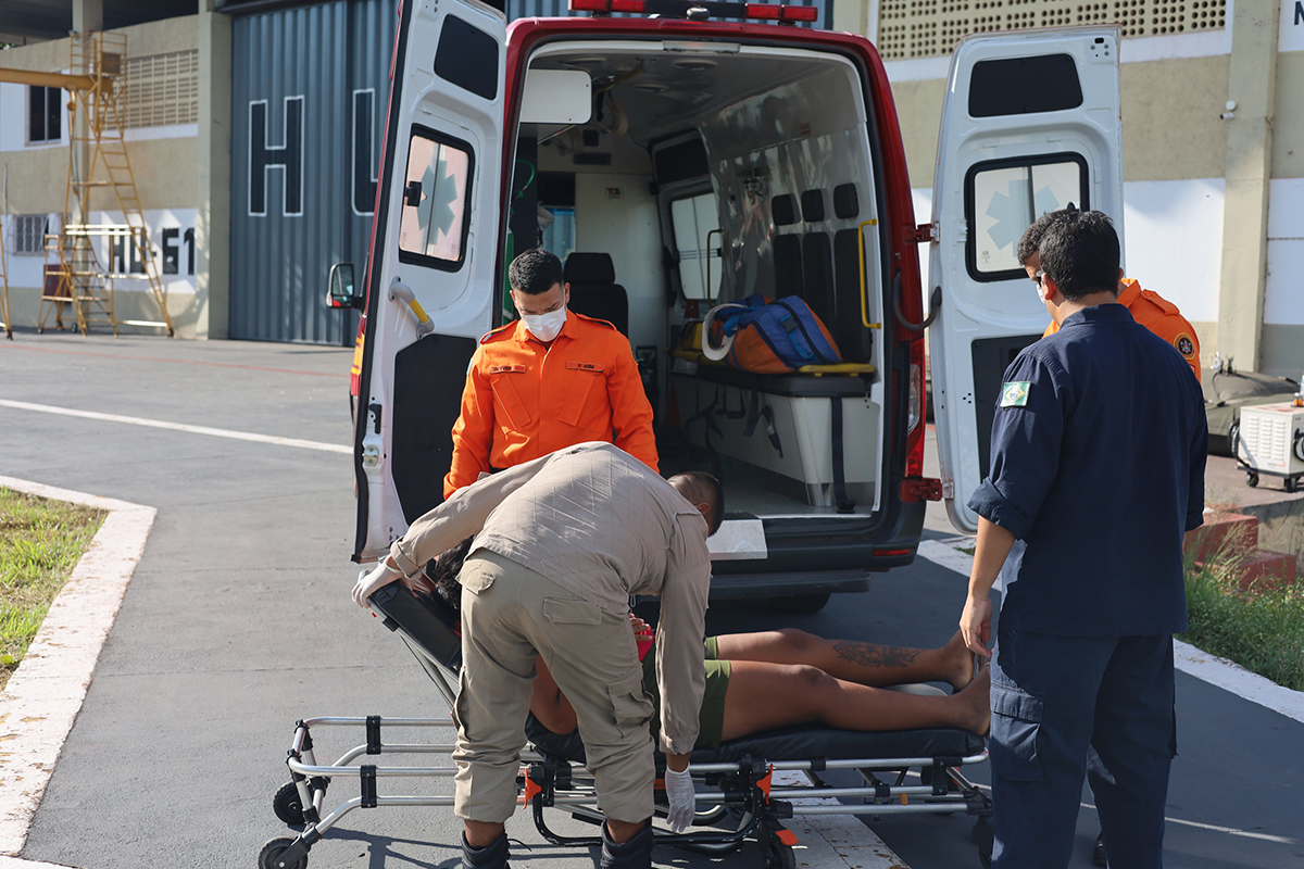 Marinha do Brasil realiza resgates a&eacute;reos de dois pacientes em situa&ccedil;&atilde;o de emerg&ecirc;ncia no Pantanal sul-mato-grossense