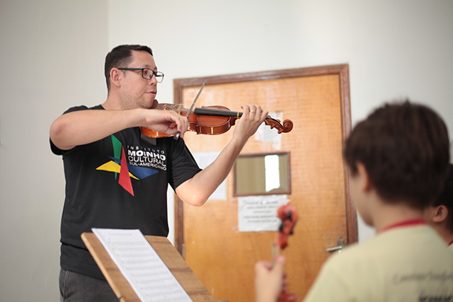 Moinho Cultural abre inscri&ccedil;&otilde;es para Oficina de M&uacute;sica voltada a crian&ccedil;as e adolescentes