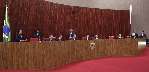 TSE aprova calend&aacute;rio eleitoral e regulamenta uso de IA nas Elei&ccedil;&otilde;es 2026