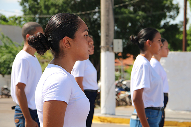 Cerim&ocirc;nia marca incorpora&ccedil;&atilde;o da primeira turma com Marinheiros-Recrutas mulheres no Comando do 6&ordm; Distrito Naval de Lad&aacute;rio