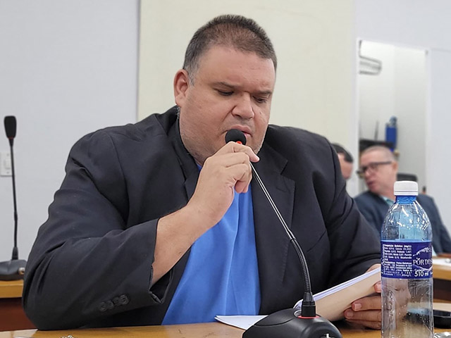 Jovan pede esclarecimentos sobre in&iacute;cio do ano letivo na regi&atilde;o do Taquari