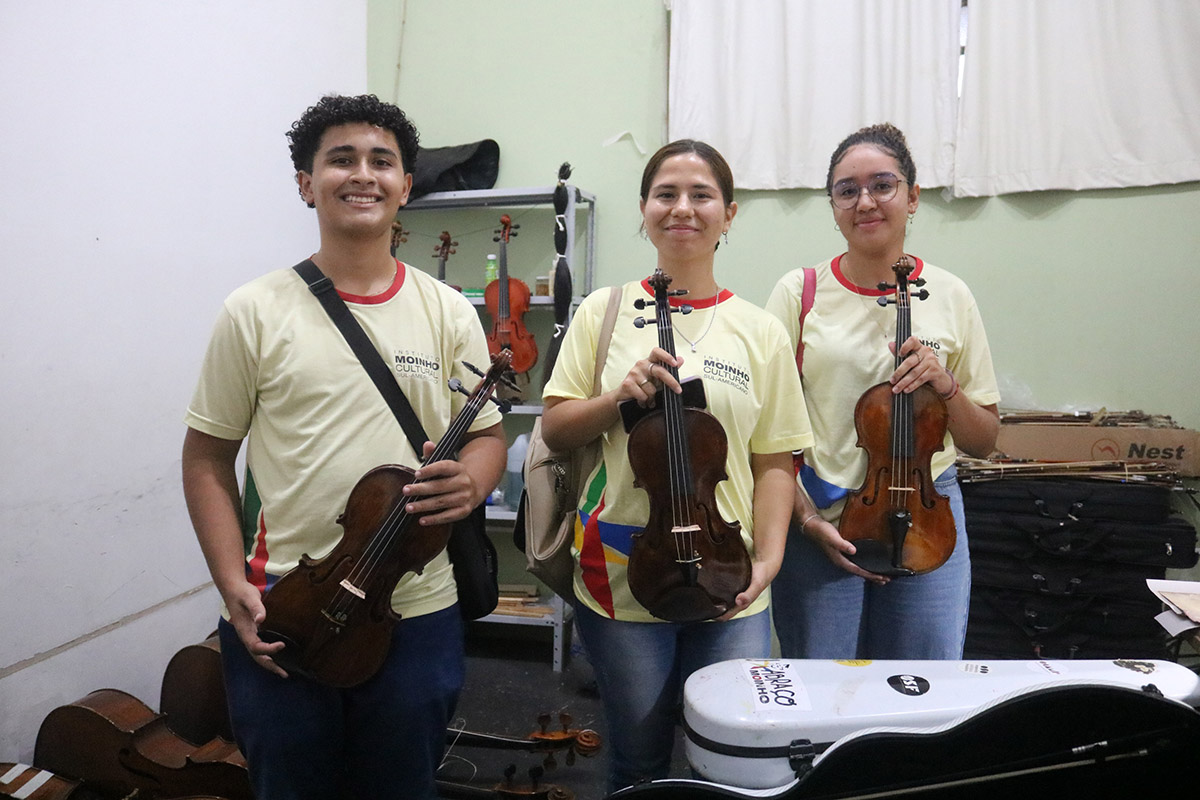 Moinho Cultural recebe luthiers para manuten&ccedil;&atilde;o de instrumentos da orquestra