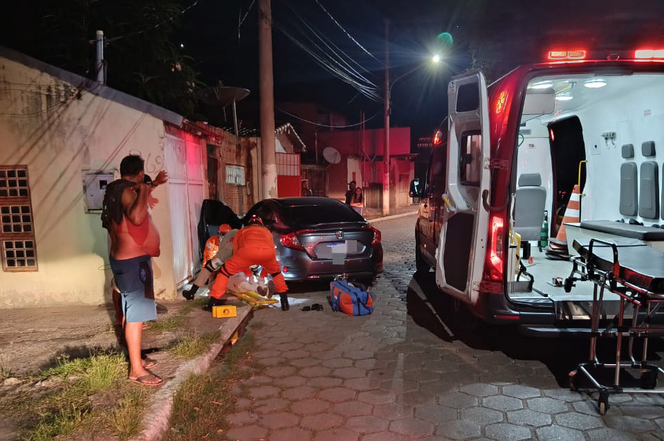 Motorista morre ap&oacute;s colis&atilde;o em poste de energia na regi&atilde;o portu&aacute;ria de Corumb&aacute;