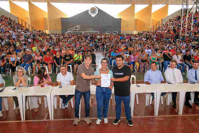 Deputado Estadual Paulo Duarte anuncia &aacute;rea destinada para constru&ccedil;&atilde;o de mais 300 casas em Corumb&aacute; 