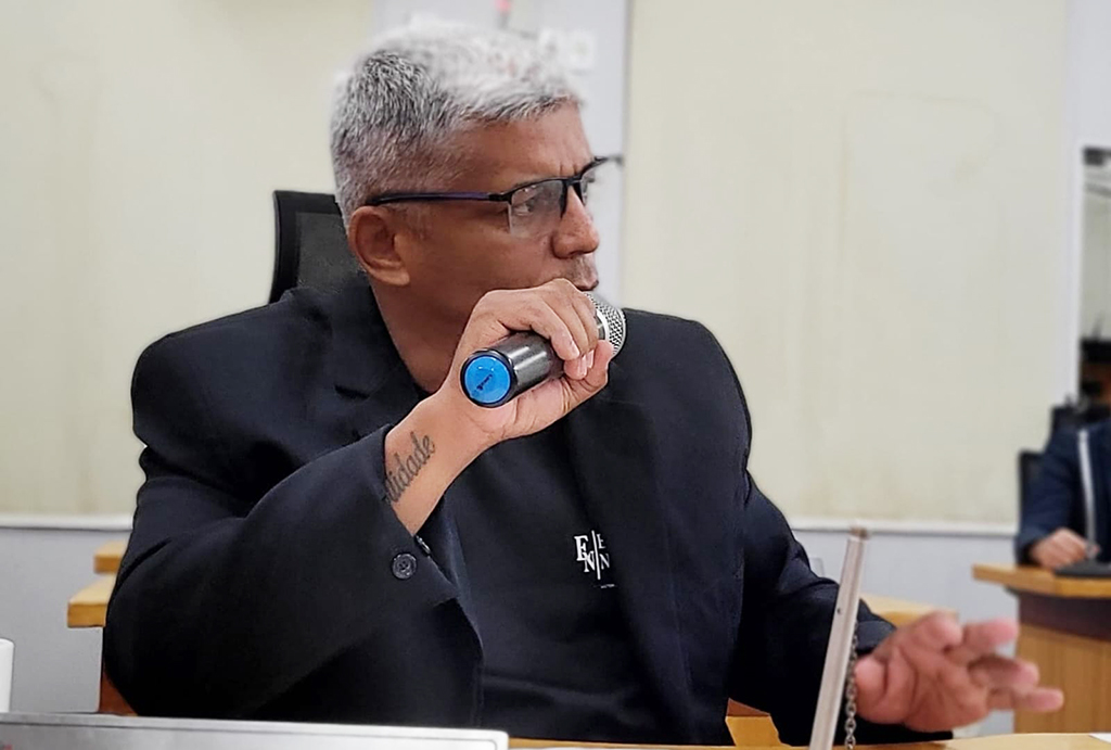 Vereador Edinaldo Neves pede informa&ccedil;&otilde;es detalhadas sobre o sorteio das casas em Corumb&aacute;