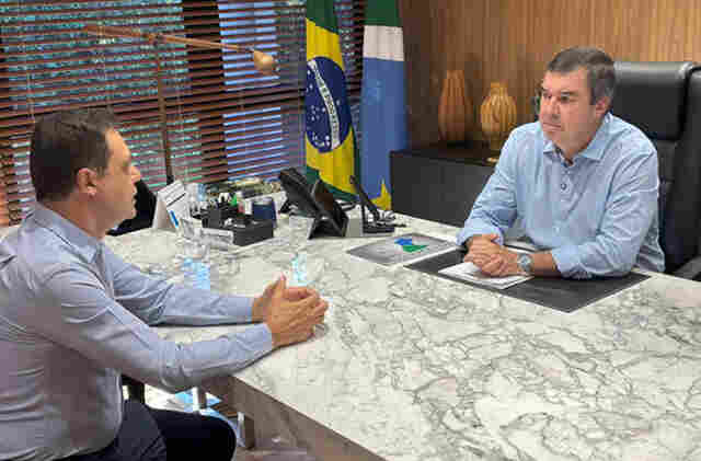 Menos impostos: governador define subs&iacute;dio para baixar pre&ccedil;o do diesel em MS
