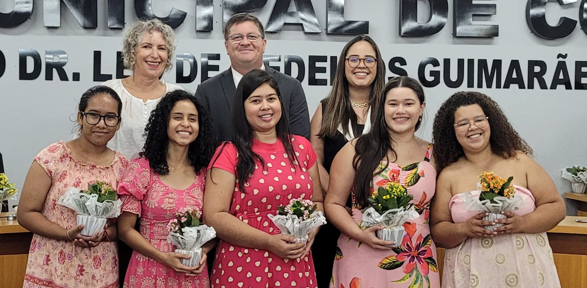 C&acirc;mara encerra mar&ccedil;o com sess&atilde;o solene em homenagem &agrave;s mulheres