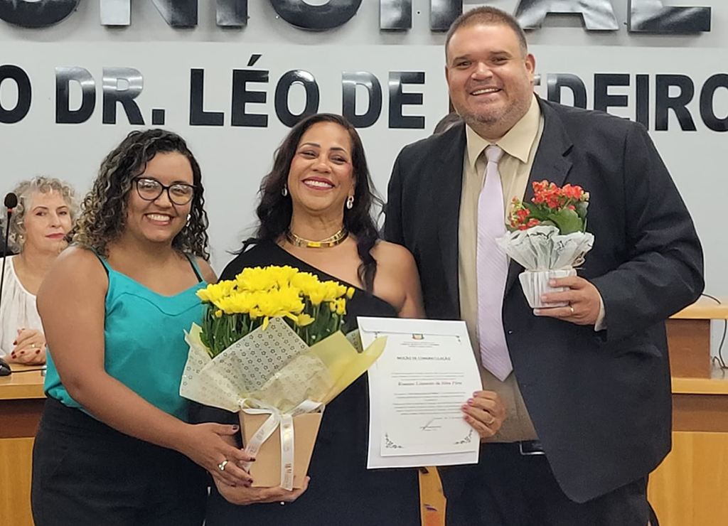 C&acirc;mara encerra mar&ccedil;o com sess&atilde;o solene em homenagem &agrave;s mulheres