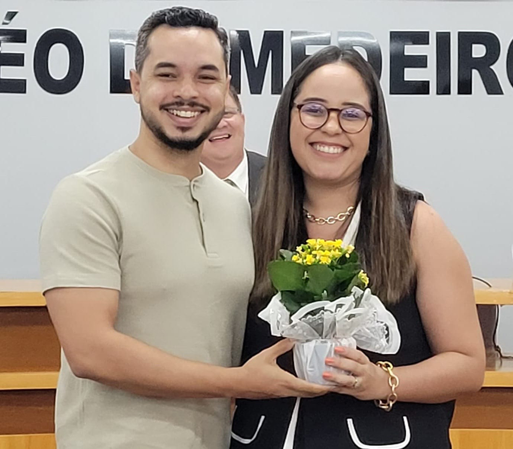 C&acirc;mara encerra mar&ccedil;o com sess&atilde;o solene em homenagem &agrave;s mulheres
