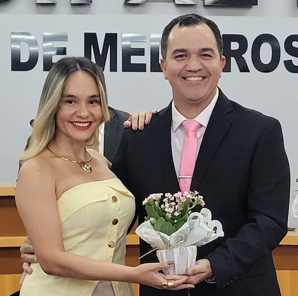 C&acirc;mara encerra mar&ccedil;o com sess&atilde;o solene em homenagem &agrave;s mulheres