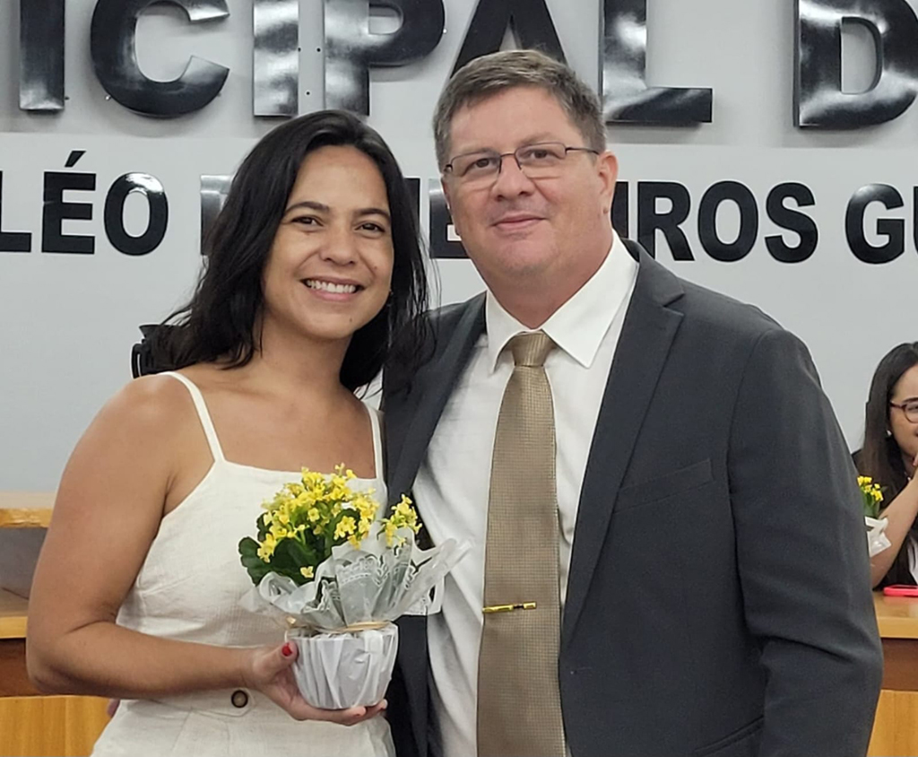 C&acirc;mara encerra mar&ccedil;o com sess&atilde;o solene em homenagem &agrave;s mulheres