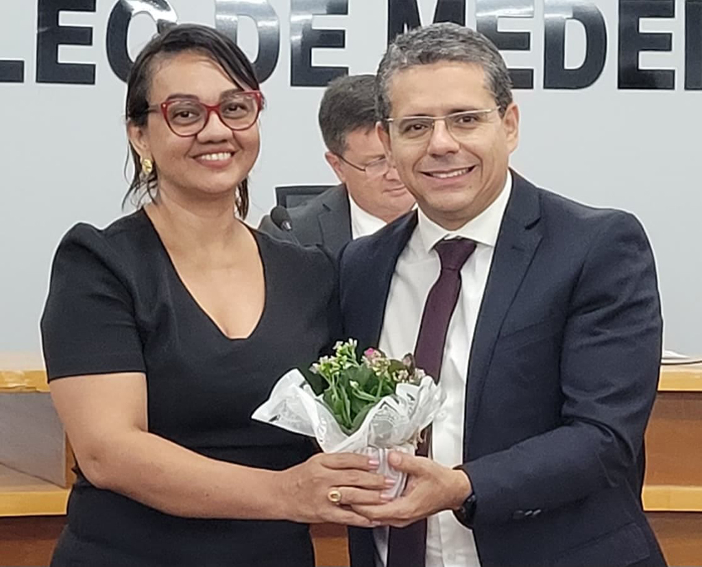 C&acirc;mara encerra mar&ccedil;o com sess&atilde;o solene em homenagem &agrave;s mulheres