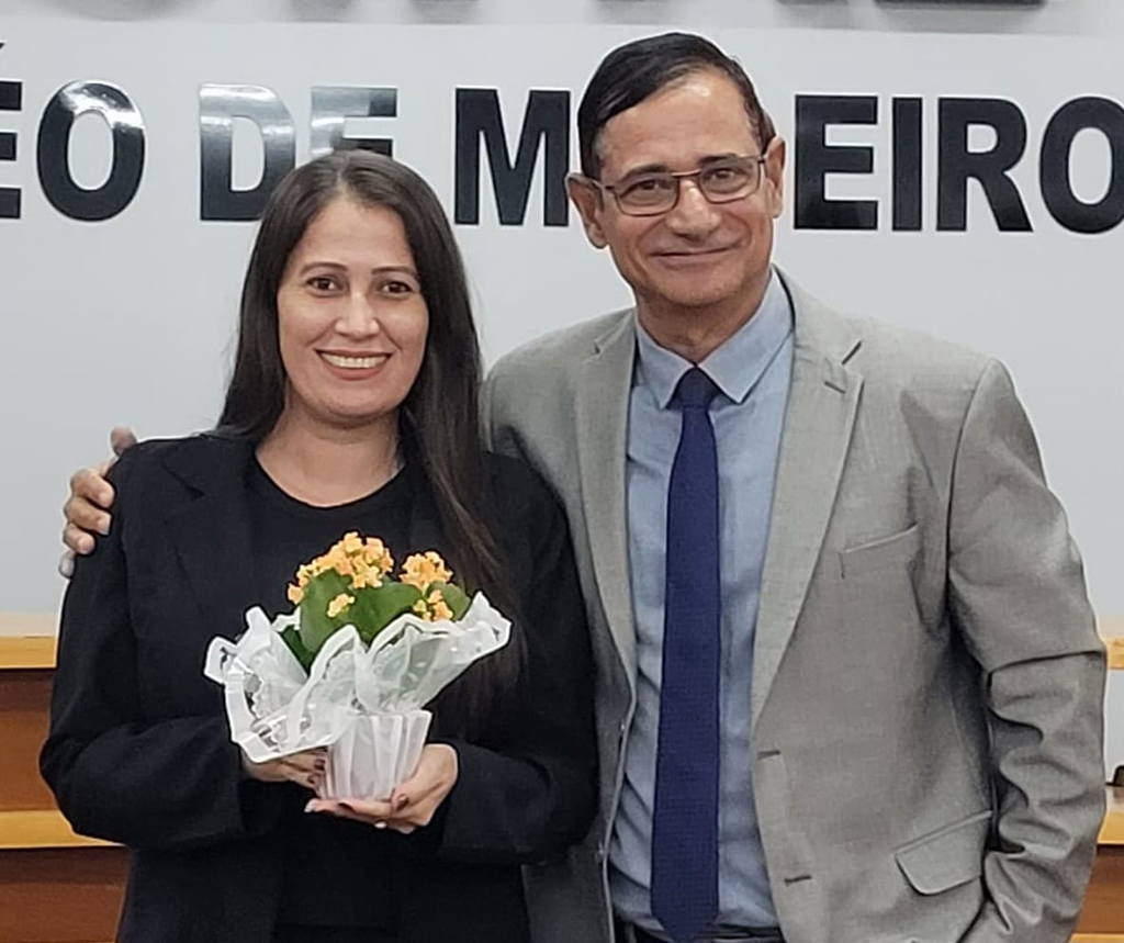 C&acirc;mara encerra mar&ccedil;o com sess&atilde;o solene em homenagem &agrave;s mulheres