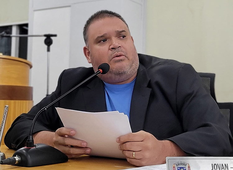 Jovan prop&otilde;e medidas para atendimento a v&iacute;timas de alagamentos e enchentes