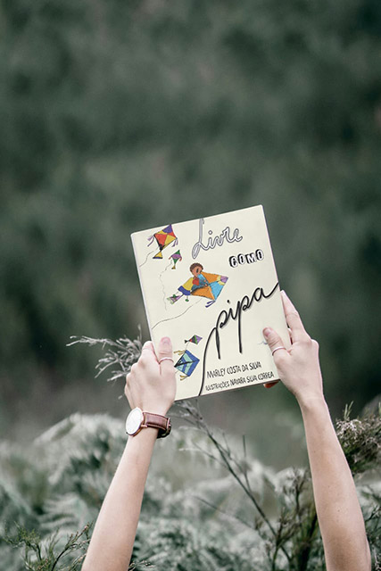 Entre pipas, mem&oacute;rias e natureza, livro infantil aposta na sensibilidade para formar leitores