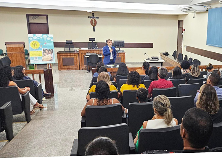 Comarca de Corumb&aacute; incentiva fortalecimento do programa Fam&iacute;lia Acolhedora na regi&atilde;o 