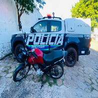 Pol&iacute;cia Militar recupera motocicleta furtada em garagem de resid&ecirc;ncia no bairro Guan&atilde; em Corumb&aacute;