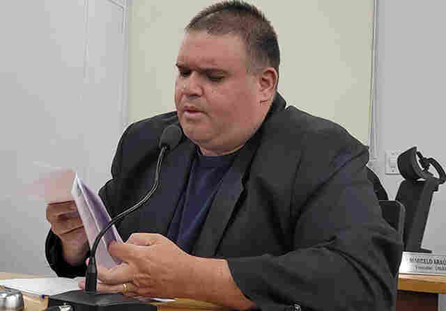 Vereador Jovan pede recapeamento de trecho central da Avenida Santa Cruz