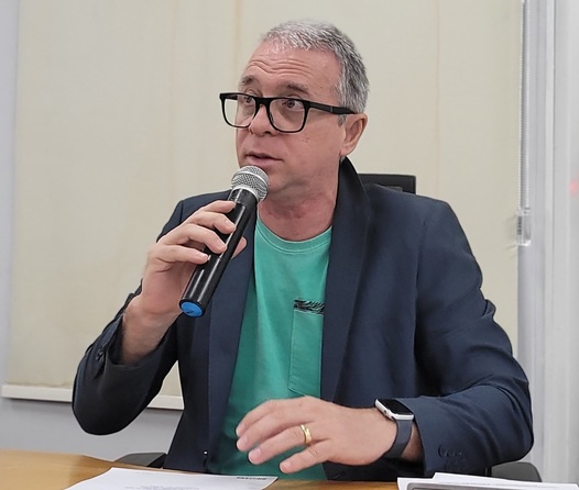 Samyr cobra informa&ccedil;&otilde;es sobre a frota de &ocirc;nibus que atende escolas rurais