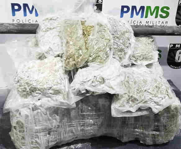 Viajante paulistano &eacute; detido na rodovi&aacute;ria de Corumb&aacute; com 18 kg de 'Skunk', em sua primeira viagem de  transporte 