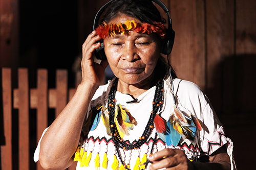 Rap ind&iacute;gena e rezas Guarani e Kaiow&aacute; ganham o mundo em lan&ccedil;amento internacional