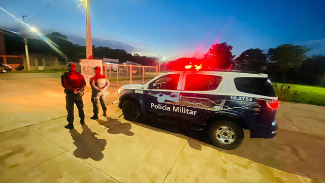 Pol&iacute;cia Militar prende homem por invas&atilde;o a domic&iacute;lio e amea&ccedil;a no Conjunto Guat&oacute;s em Corumb&aacute;