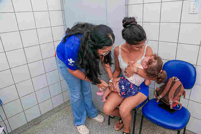 Corumb&aacute; realiza Dia V de Vacina&ccedil;&atilde;o com servi&ccedil;os na APAE s&aacute;bado, 25 de abril