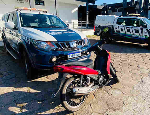 Pol&iacute;cia Militar recupera motocicleta furtada durante opera&ccedil;&atilde;o na regi&atilde;o portu&aacute;ria de Corumb&aacute;