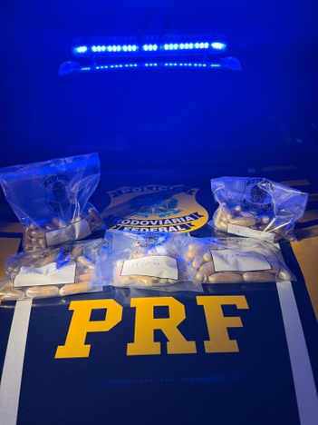PRF apreende 88 Kg de drogas durante duas abordagens na BR-262