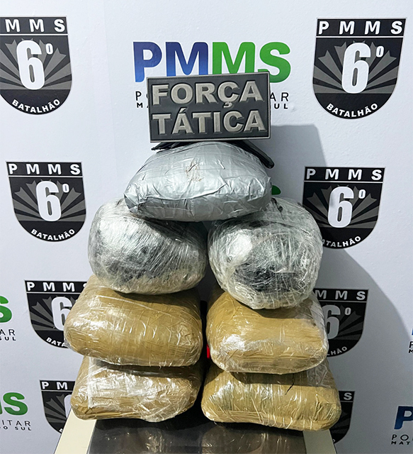 Opera&ccedil;&atilde;o For&ccedil;a Total: Pol&iacute;cia Militar apreende drogas em dois &ocirc;nibus no Lampi&atilde;o Aceso em Corumb&aacute;