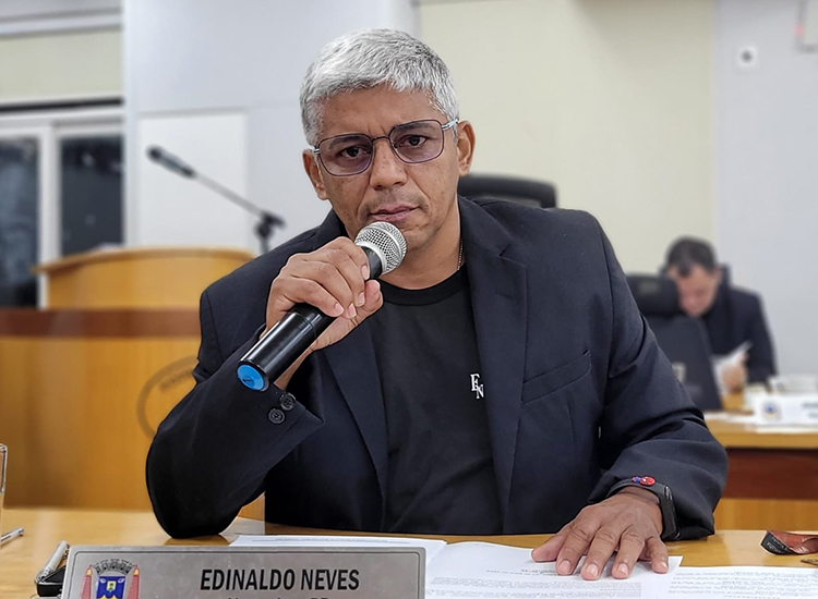 Edinaldo pede interven&ccedil;&atilde;o da Agetrat para maior seguran&ccedil;a em via da parte alta