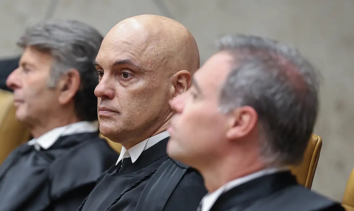 Moraes suspende aplica&ccedil;&atilde;o da Lei da Dosimetria at&eacute; decis&atilde;o do STF 