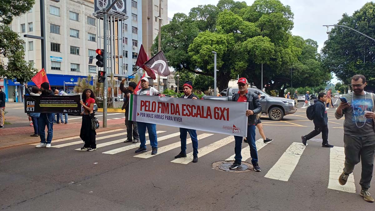 Manifesta&ccedil;&atilde;o no centro de Campo Grande  refor&ccedil;a mobiliza&ccedil;&atilde;o pelo fim da escala 6x1