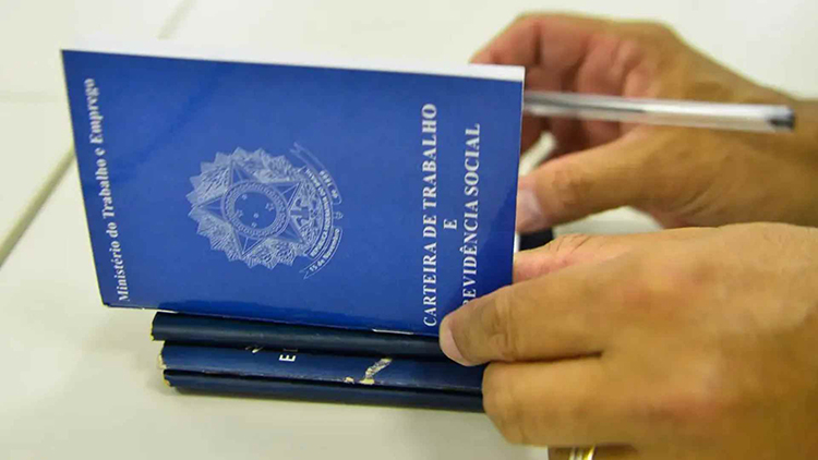 Mato Grosso do Sul gerou 583 empregos com carteira em abril