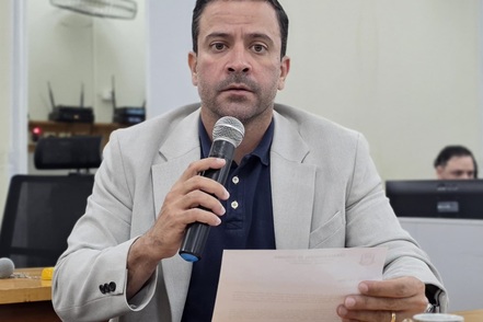 Elinho reivindica hor&aacute;rio de &ocirc;nibus estendido durante o Arraial do Banho de S&atilde;o Jo&atilde;o