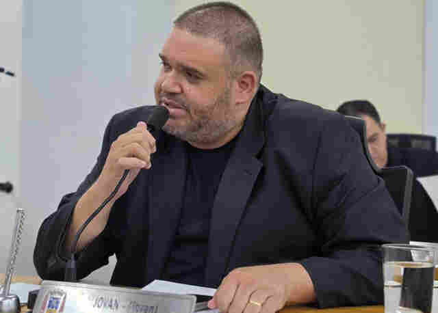 Jovan cobra provid&ecirc;ncias em rela&ccedil;&atilde;o a descarte irregular de lixo no Popular Nova