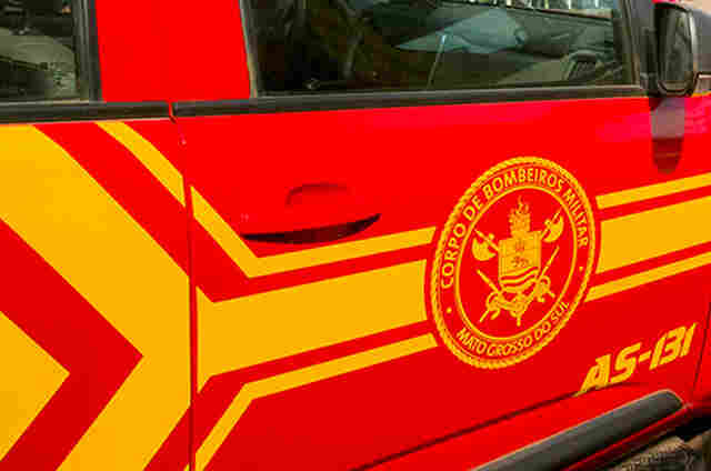 Adolescente de 14 anos &eacute; socorrida inconsciente pelos bombeiros ap&oacute;s ser atropelada por moto em Corumb&aacute;