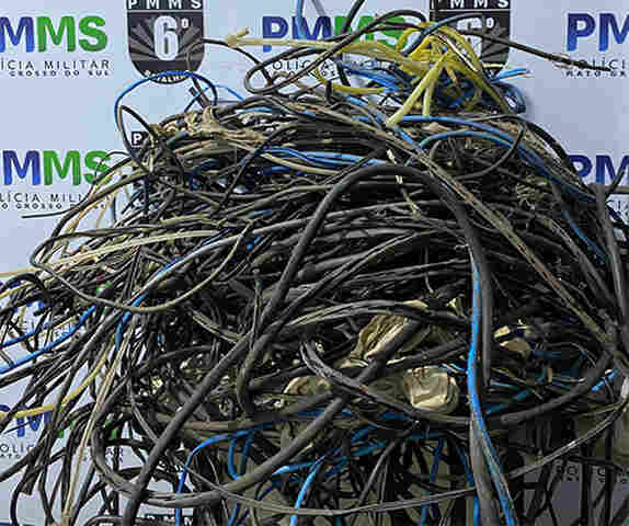 PM e Pol&iacute;cia Penal atuam em conjunto e prende suspeito por recepta&ccedil;&atilde;o de fios de cobre em Corumb&aacute;