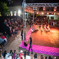 Banho de S&atilde;o Jo&atilde;o segue nesta segunda com concurso de quadrilhas e show de Alex e Yvan