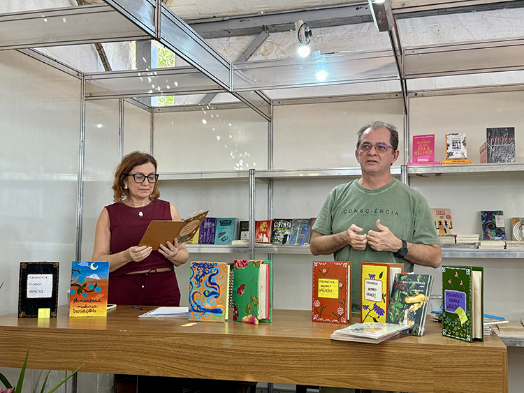 FLIB celebra 10 anos com recorde de lan&ccedil;amentos de livros e fortalece espa&ccedil;o para autores