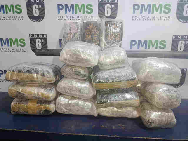 Pol&iacute;cia Militar apreende mais de 20 quilos de drogas em fiscaliza&ccedil;&atilde;o na BR-262 em Corumb&aacute; avaliada em R$ 400 mil 