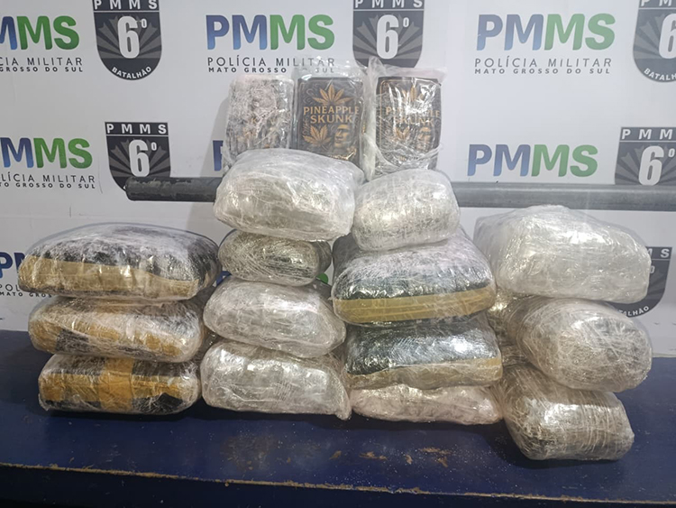 Polícia Militar apreende mais de 20 quilos de drogas em fiscalização na BR-262 em Corumbá avaliada em R$ 400 mil