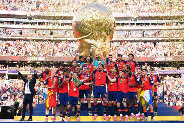 Espanha vence a Argentina e &eacute; bicampe&atilde; da Copa do Mundo