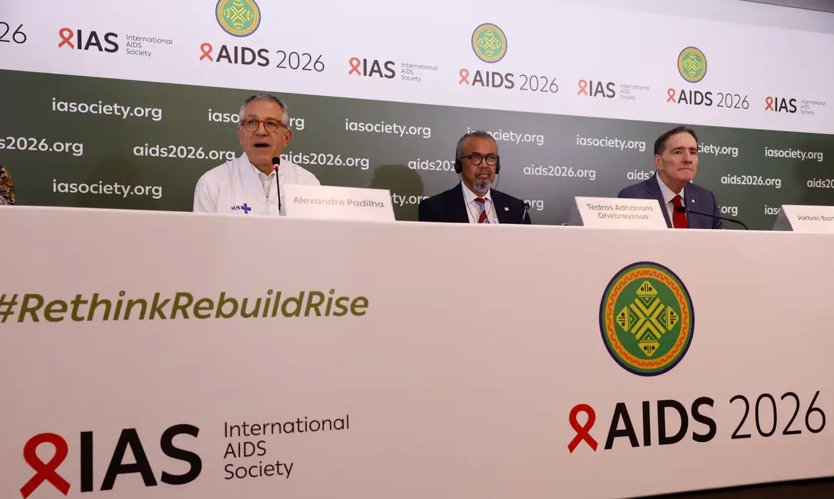  Rem&eacute;dio injet&aacute;vel que previne HIV pode entrar no SUS at&eacute; o fim o ano. Carbotegravir impede a replica&ccedil;&atilde;o do v&iacute;rus de forma prolongada