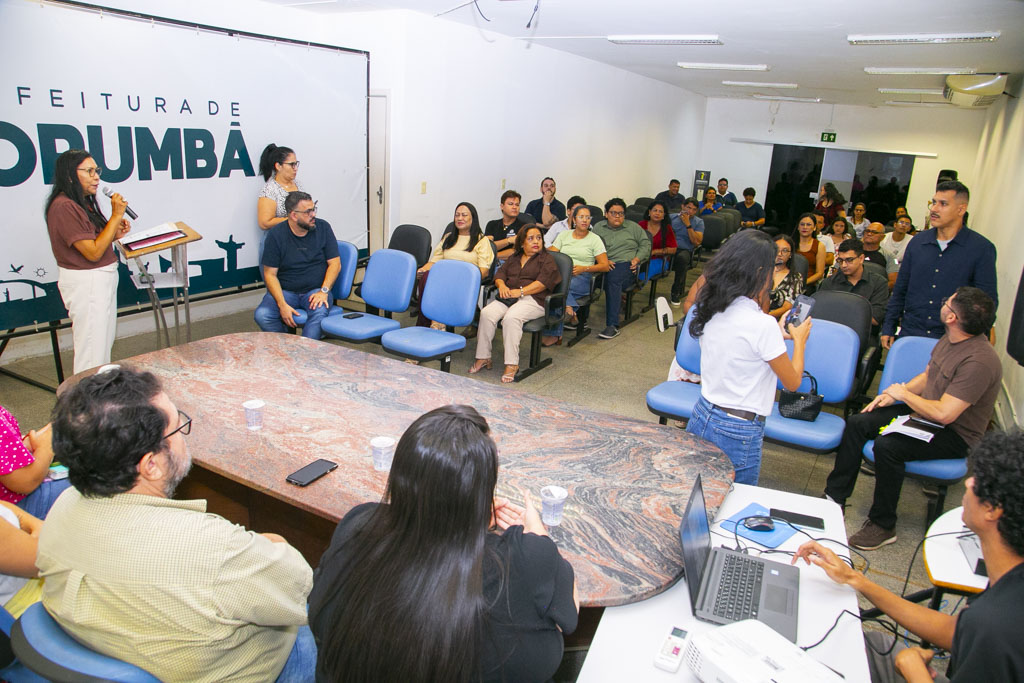 Prefeitura de Corumbá empossa novos servidores aprovados em concurso público