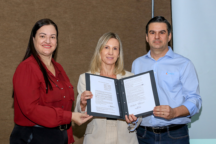 Encontro t&eacute;cnico debate manejo de &aacute;rvores pr&oacute;ximas &agrave; rede el&eacute;trica em Corumb&aacute;