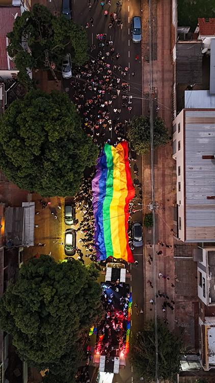 XXIII Parada LGBTQIAPN+ de Campo Grande bate recorde hist&oacute;rico e celebra o Dia da Mulher Negra com Karol Conk&aacute; &agrave; frente do line-up