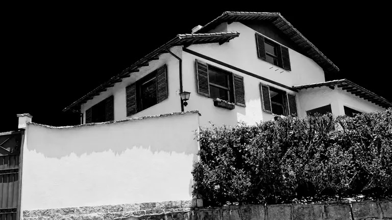 Militar recebe 12 anos por estupro na Casa da Morte na ditadura