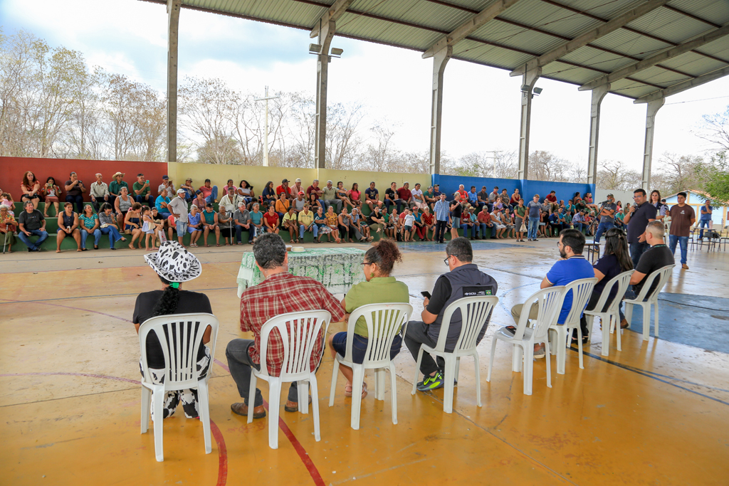 Parceria entre Incra e Prefeitura entrega 148 t&iacute;tulos a fam&iacute;lias do Assentamento Taquaral